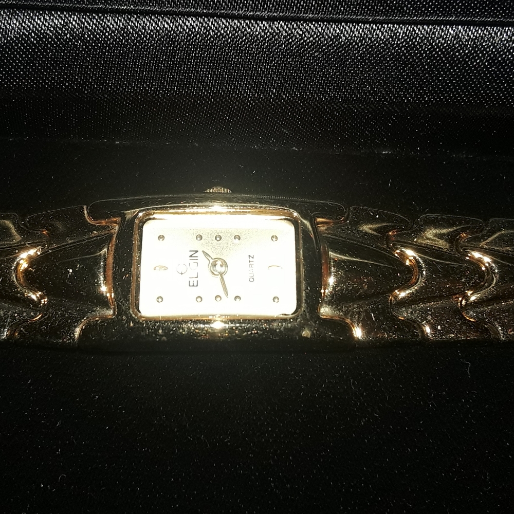 Elgin Wristwatch working with box
